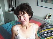 Dutch mum of 4 shows her breeding tools and her nude body for you