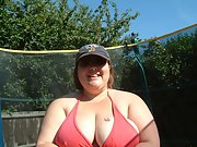 Sexy bbw wife strips naked outside and shows off everything