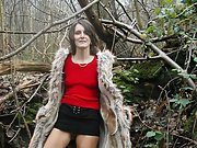 Mature woman loves to show off body in the woods